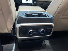 Cargar imagen en el visor de la galería, Ford Expedition Limited Modelo 2022
