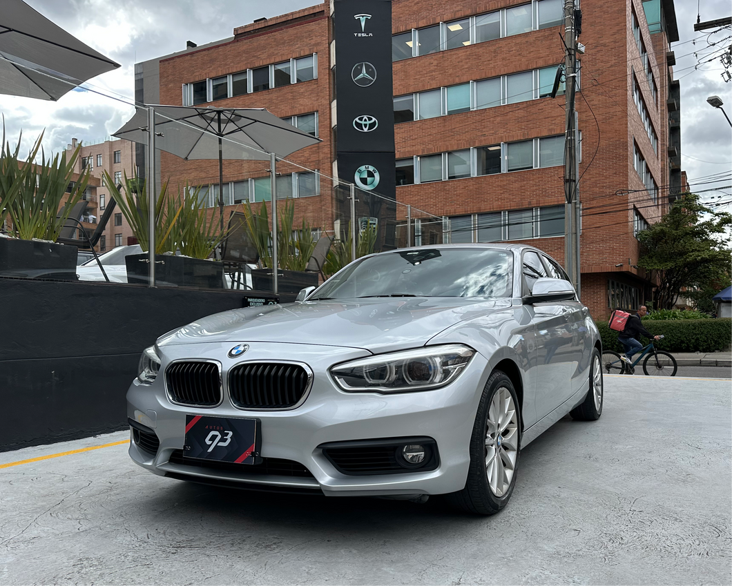 BMW 120I Modelo 2018