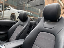 Cargar imagen en el visor de la galería, Mercedes-Benz C200 Cabriolet Modelo 2017
