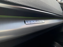 Cargar imagen en el visor de la galería, Audi Q5 Sportback Híbrida Modelo 2023
