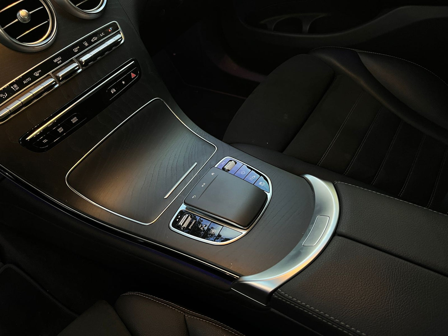 Mercedes-Benz GLC 300e Coupé 4MATIC Modelo 2023 - Autos 93