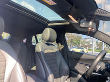 Cargar imagen en el visor de la galería, Mercedes-Benz GLC 300 Coupé 4Matic Modelo 2021
