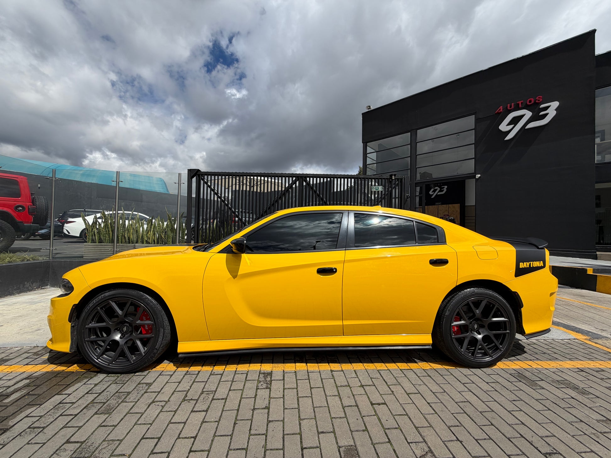 Dodge Charger Daytona Modelo 2017 - Autos 93
