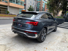 Cargar imagen en el visor de la galería, Audi Q5 Sportback Híbrida Modelo 2023
