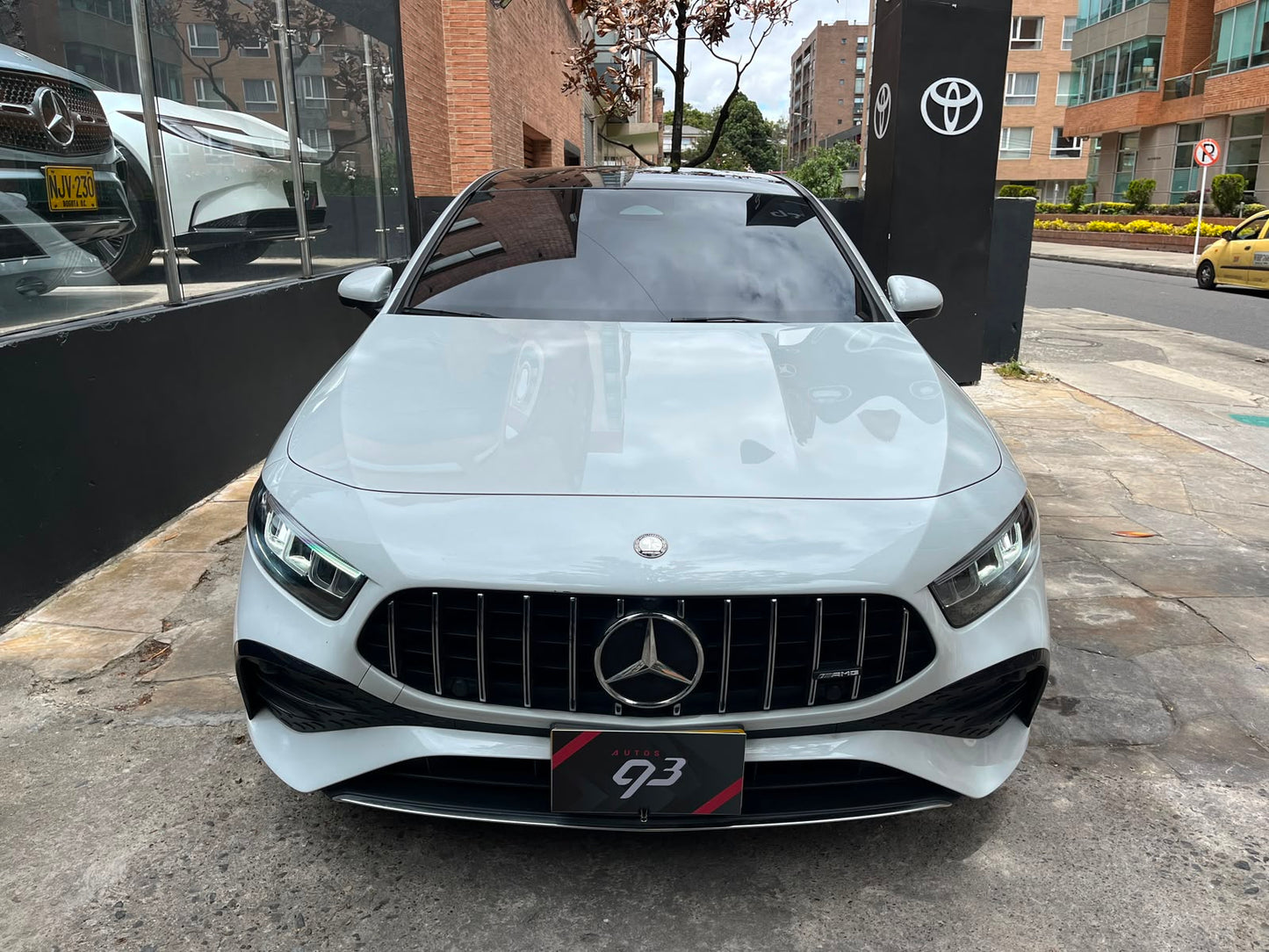 Mercedes-Benz A35 AMG 4MATIC Modelo 2023