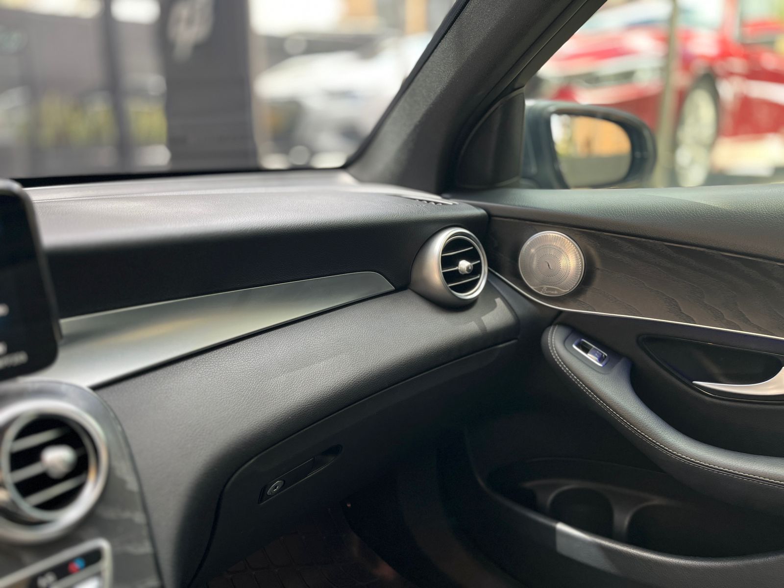 Mercedes-Benz GLC 300e Modelo 2022 - Autos 93
