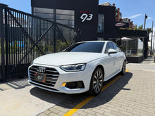 Cargar imagen en el visor de la galería, Audi A4 40TFSI Unique Edition Modelo 2023 - Autos 93
