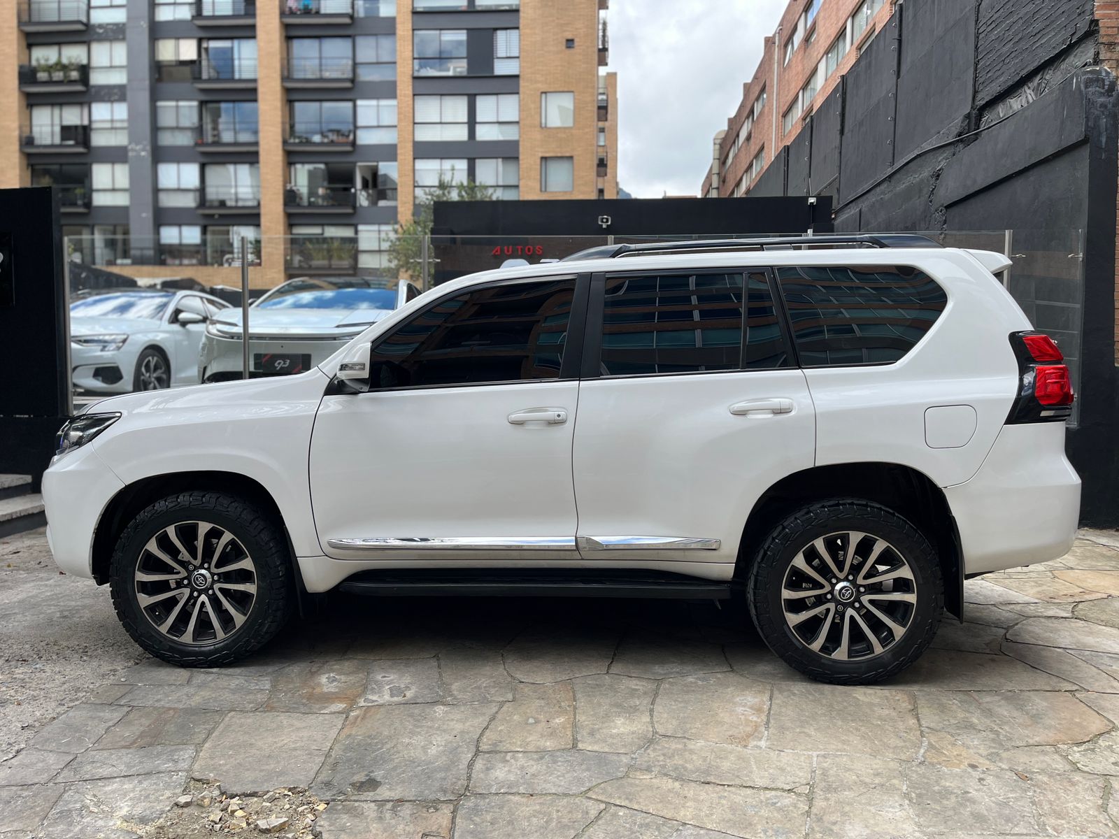 Toyota Prado TXL Blindada Modelo 2014 - Autos 93