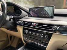 Cargar imagen en el visor de la galería, BMW X5 xDrive50I Modelo 2017
