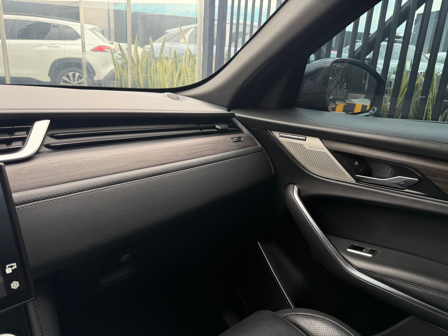 Jaguar F-Pace P400 MHEV Modelo 2021 - Autos 93