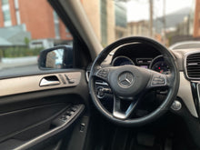 Cargar imagen en el visor de la galería, Mercedes-Benz GLE 250D 4MATIC Modelo 2019
