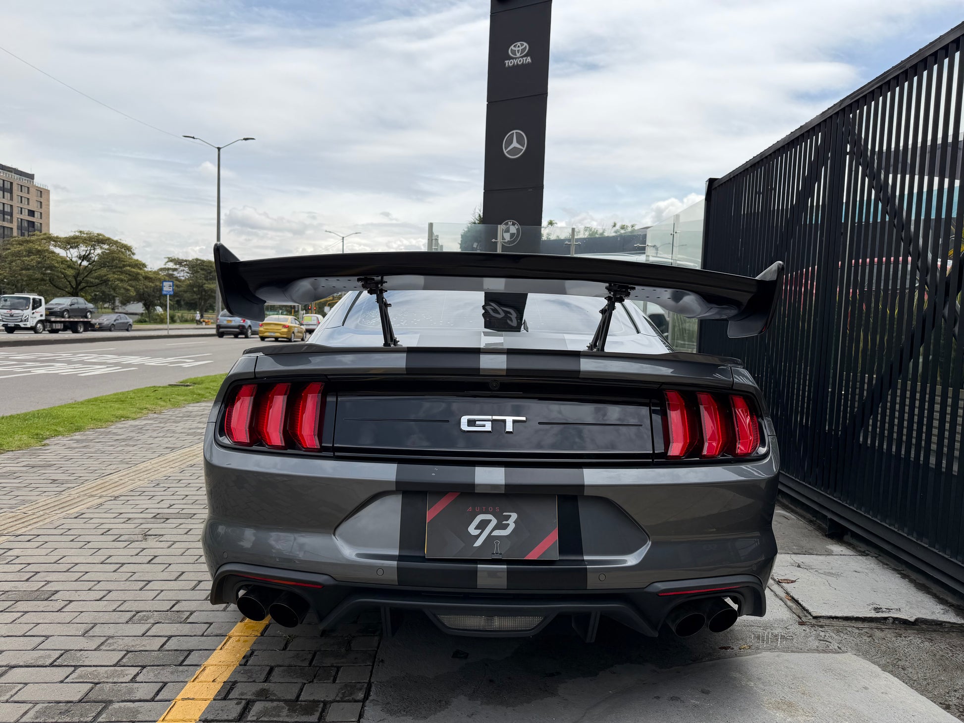 Ford Mustang GT Modelo 2022 - Autos 93