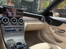 Cargar imagen en el visor de la galería, Mercedes-Benz C200 Cabriolet Modelo 2019
