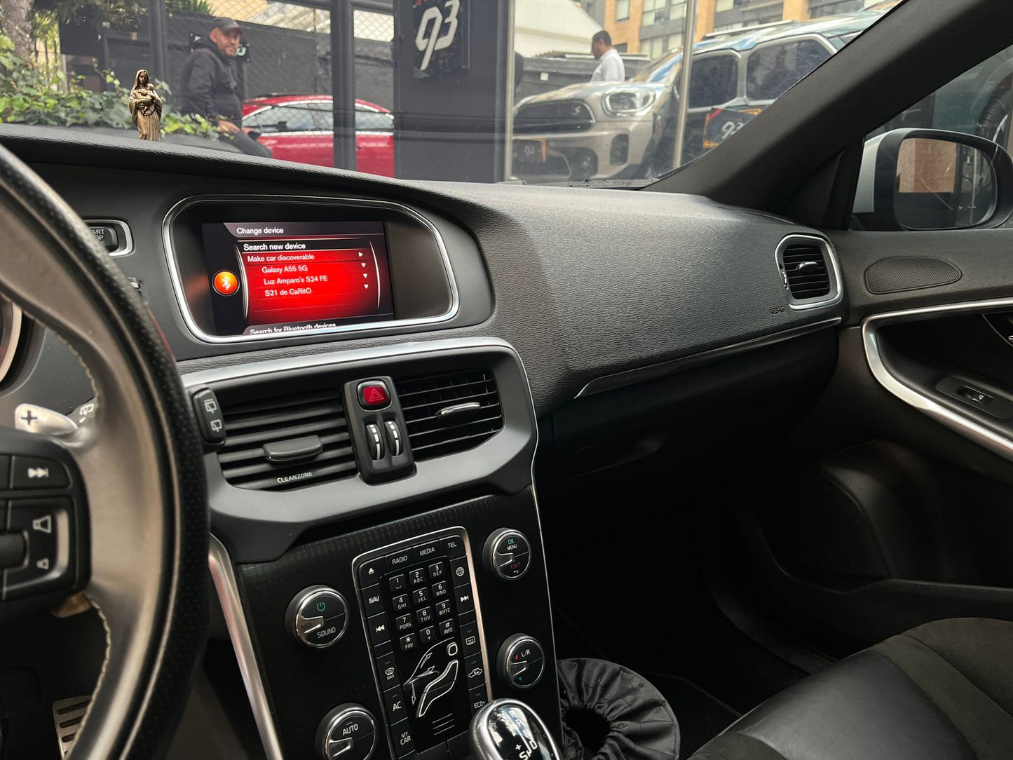 Volvo V40 T4 R-Design Modelo 2019