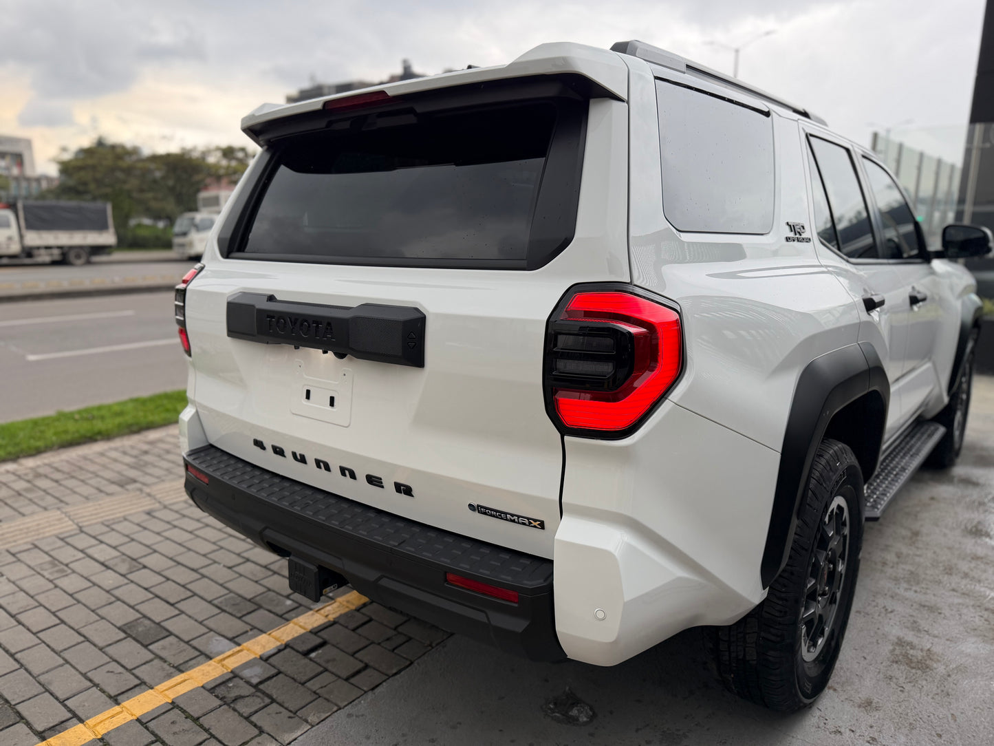 Toyota 4Runner TRD Off Road Hybrid Modelo 2025