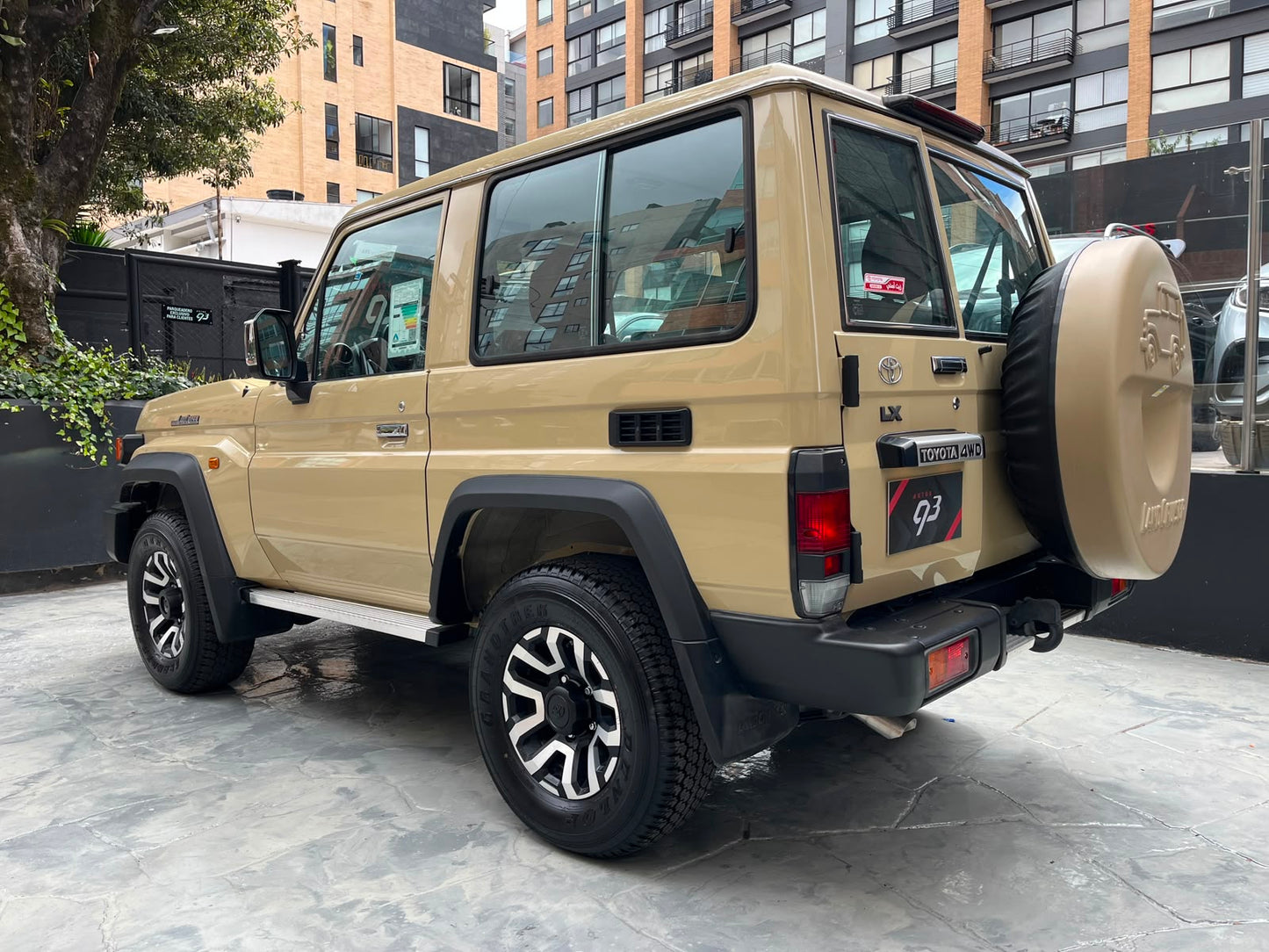Toyota Land Cruiser 70 LX Modelo 2025