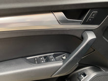 Cargar imagen en el visor de la galería, AUDI Q5 45 TFSI Modelo 2019
