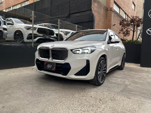 BMW IX1 xDrive30 Modelo 2025