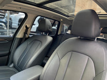 Cargar imagen en el visor de la galería, BMW X3 xDrive30I Modelo 2021
