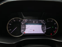 Cargar imagen en el visor de la galería, Jaguar F Pace P400 Hibrida Modelo 2022
