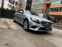 Cargar imagen en el visor de la galería, Mercedes-Benz C200 Modelo 2021
