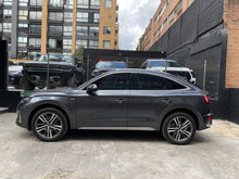 Cargar imagen en el visor de la galería, Audi Q5 Sportback Híbrida Modelo 2023
