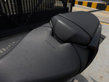 Cargar imagen en el visor de la galería, Ducati Monster Plus Modelo 2022 - Autos 93
