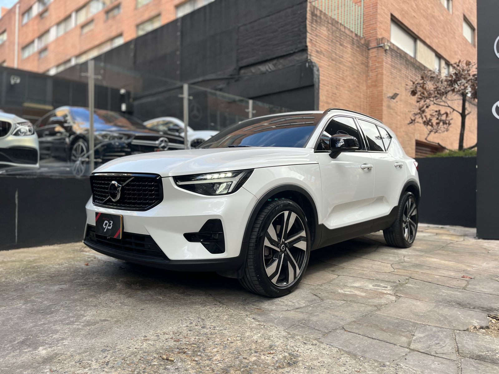 Volvo XC40 B5 Polestar Modelo 2023 - Autos 93