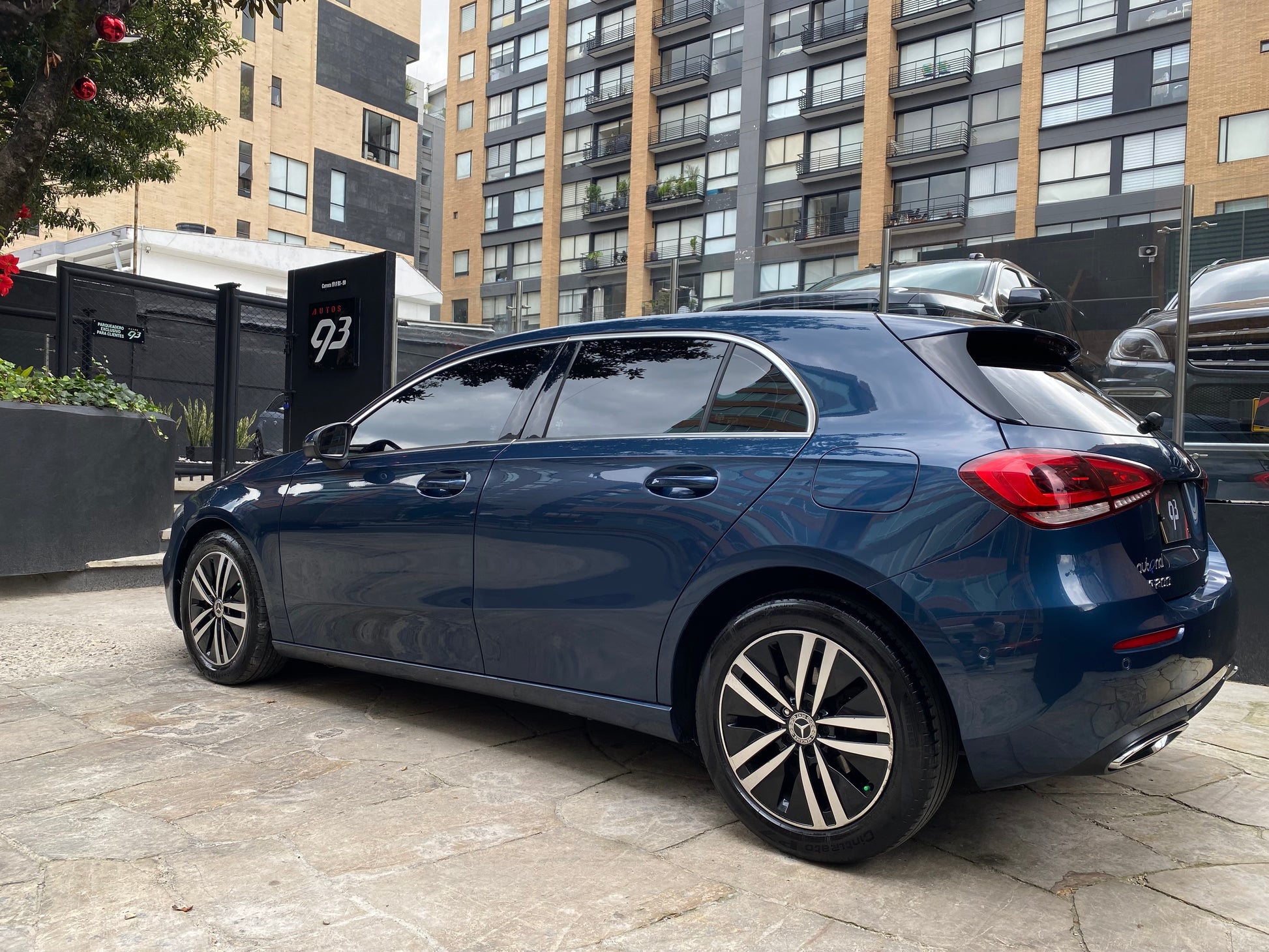 Mercedes-Benz A200 Hatchback Modelo 2022 - Autos 93