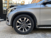 Cargar imagen en el visor de la galería, Mercedes-Benz GLE 350D 4MATIC Coupé Modelo 2019
