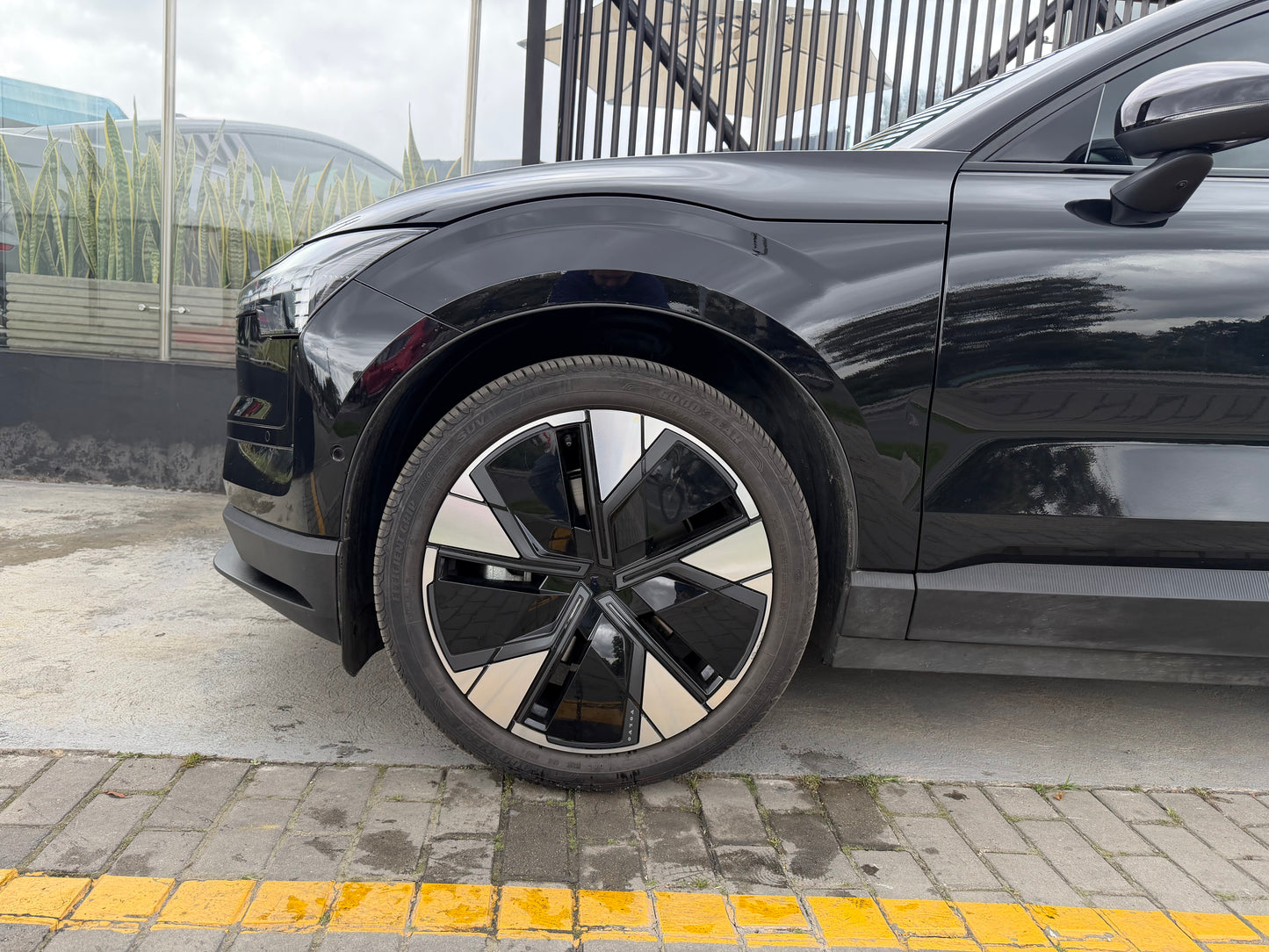 Volvo EX-30 Ultra Modelo 2024 - Autos 93