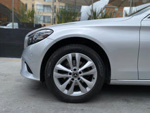 Cargar imagen en el visor de la galería, Mercedes-Benz C180 Modelo 2019
