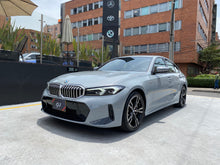 Cargar imagen en el visor de la galería, BMW 330I Modelo 2023
