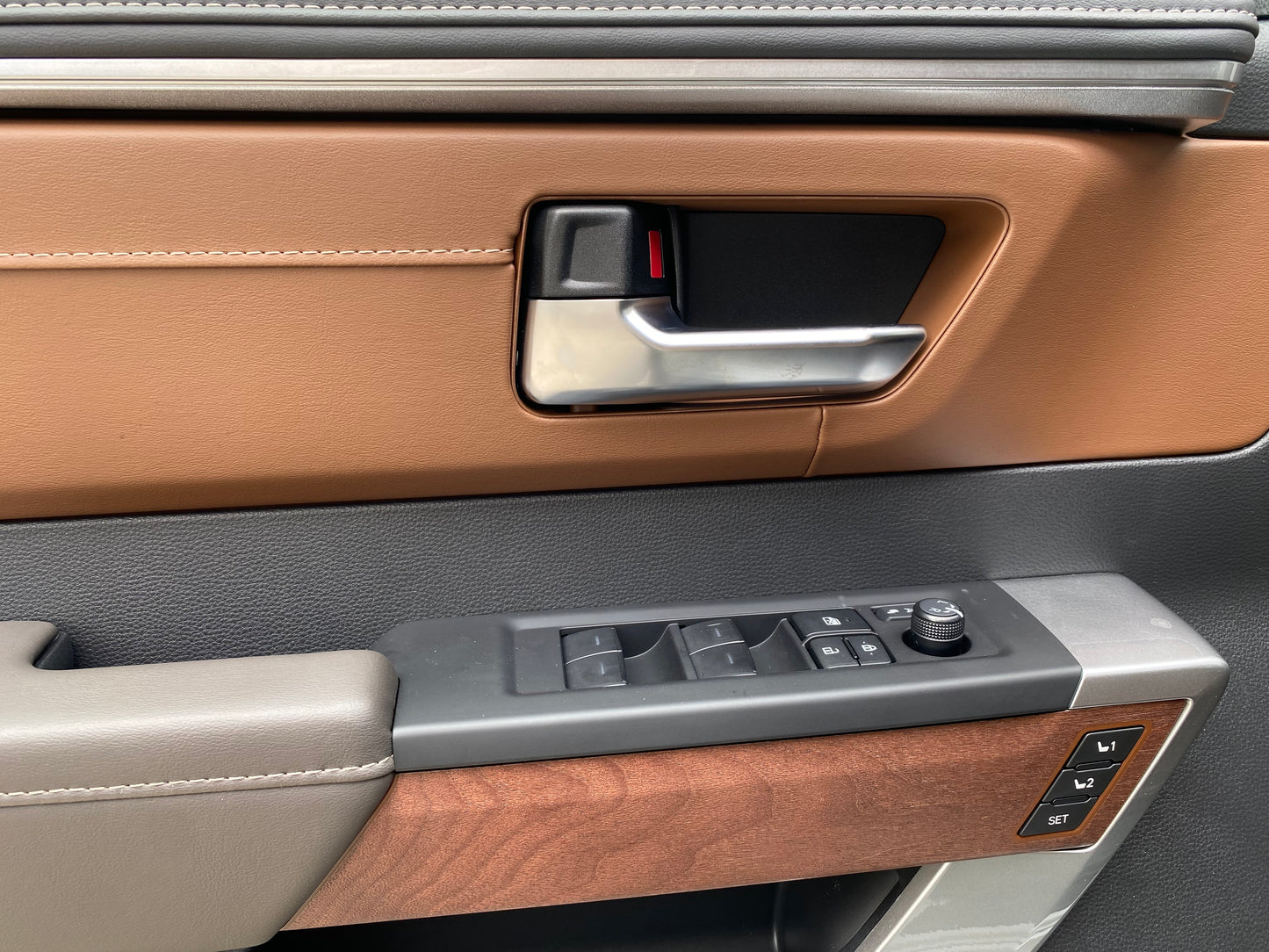 Toyota Sequoia TRD PRO 1794 Edition Modelo 2026 (IMPORTACIÓN) - Autos 93