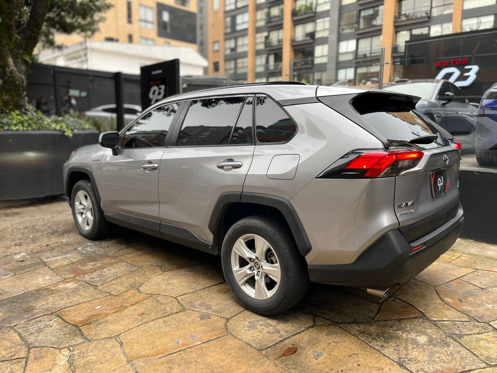 Toyota RAV4 Hybrid Modelo 2021 - Autos 93