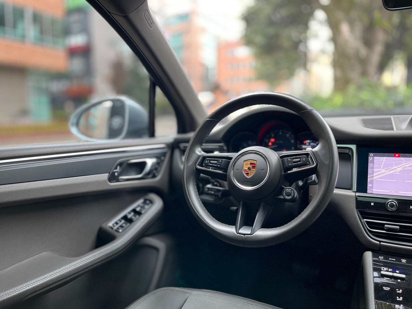 Porsche Macan Modelo 2023 - Autos 93