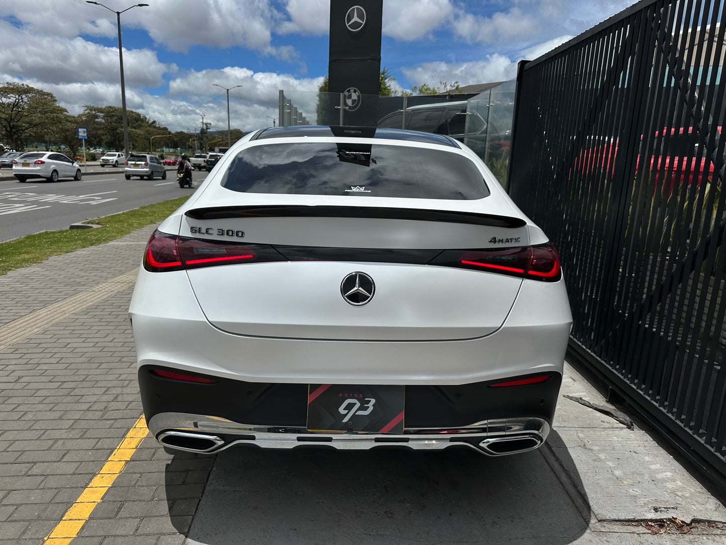 Mercedes-Benz GLC 300 4MATIC Modelo 2025