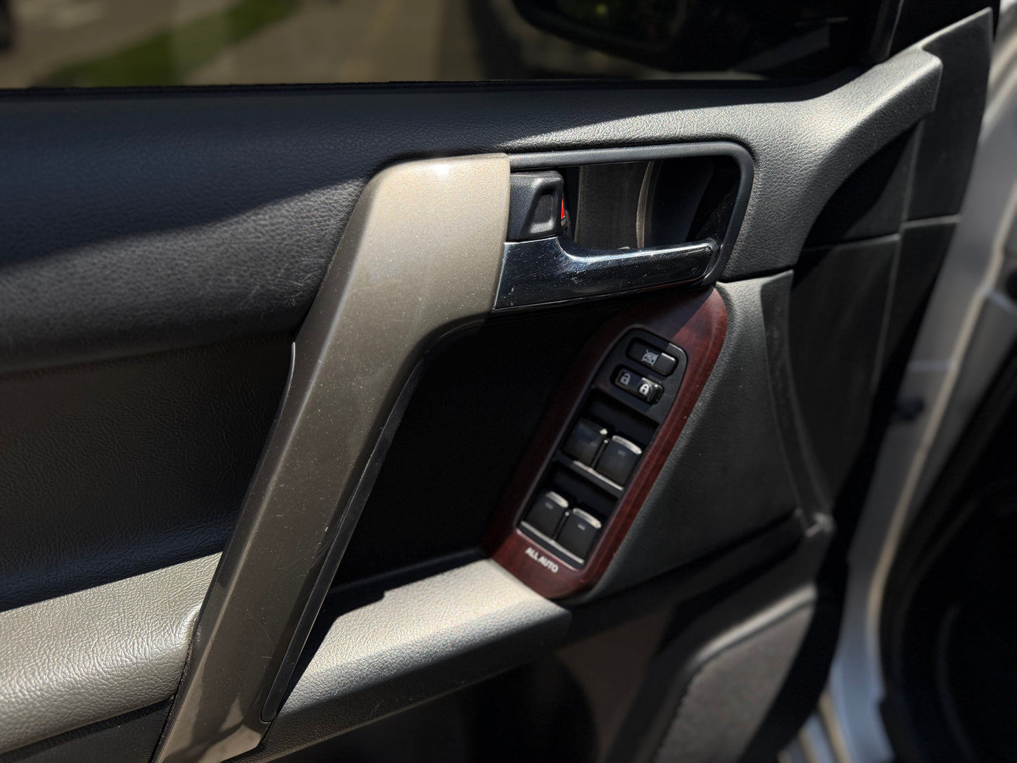 Toyota Prado VX 4.0 Modelo 2017 - Autos 93