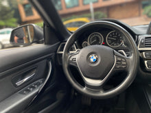 Cargar imagen en el visor de la galería, BMW 420I Cabrio Modelo 2018

