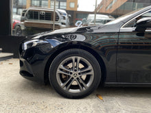 Cargar imagen en el visor de la galería, Mercedes-Benz A200 Hatchback Modelo 2020
