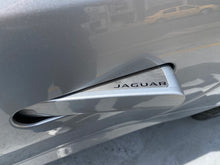 Cargar imagen en el visor de la galería, Jaguar F Type Coupé Modelo 2016
