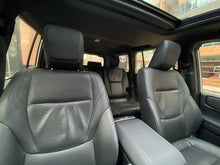 Cargar imagen en el visor de la galería, Toyota Land Cruiser Prado TXL Modelo 2025
