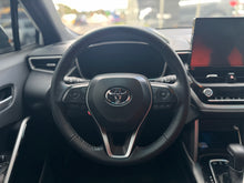 Cargar imagen en el visor de la galería, Toyota Corolla Cross Híbrida SEG Modelo 2026
