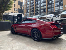 Cargar imagen en el visor de la galería, Ford Mustang Shelby GT350 Modelo 2018
