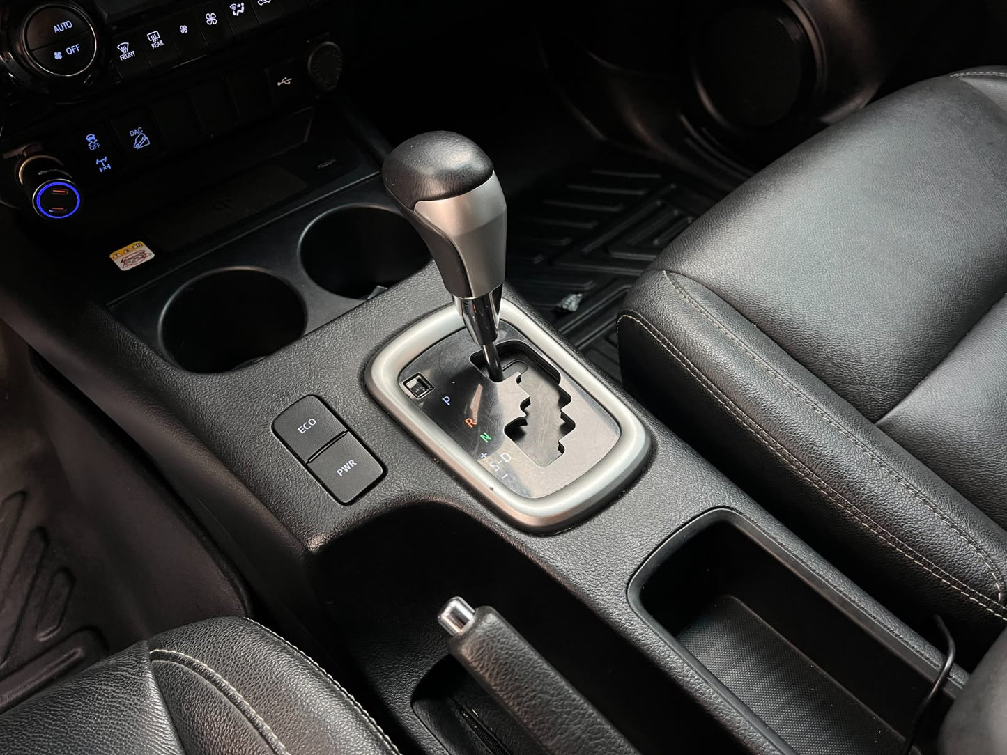 Toyota Hilux SRX 2.8 4x4 AT Modelo 2024