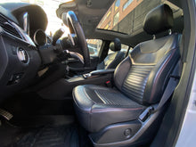 Cargar imagen en el visor de la galería, Mercedes-Benz GLE 350D 4MATIC Coupé Modelo 2019
