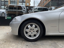 Cargar imagen en el visor de la galería, Mercedes-Benz SLK 200 Kompressor Modelo 2009
