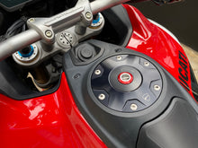 Cargar imagen en el visor de la galería, Ducati Multistrada V4 Modelo 2023
