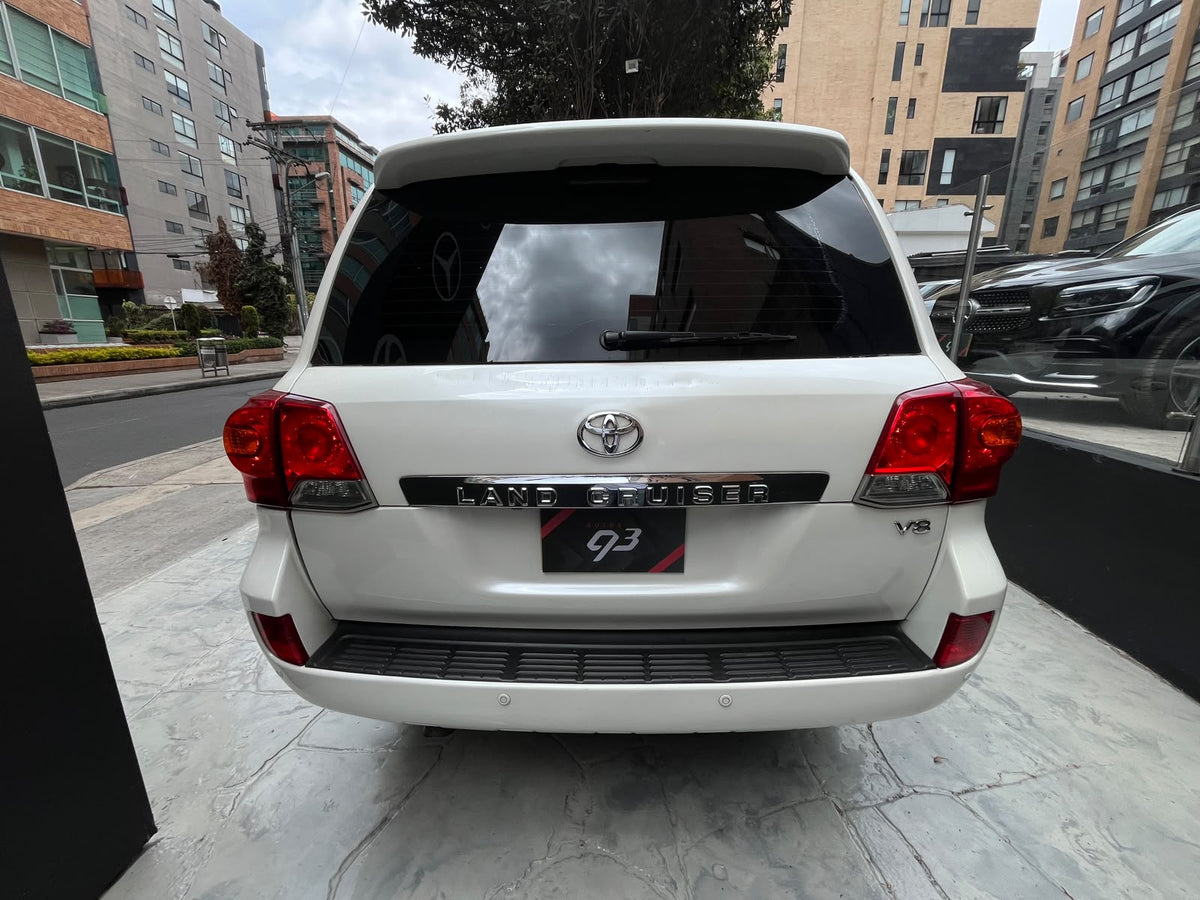 Toyota Land Cruiser 200 Modelo 2013 Blindada