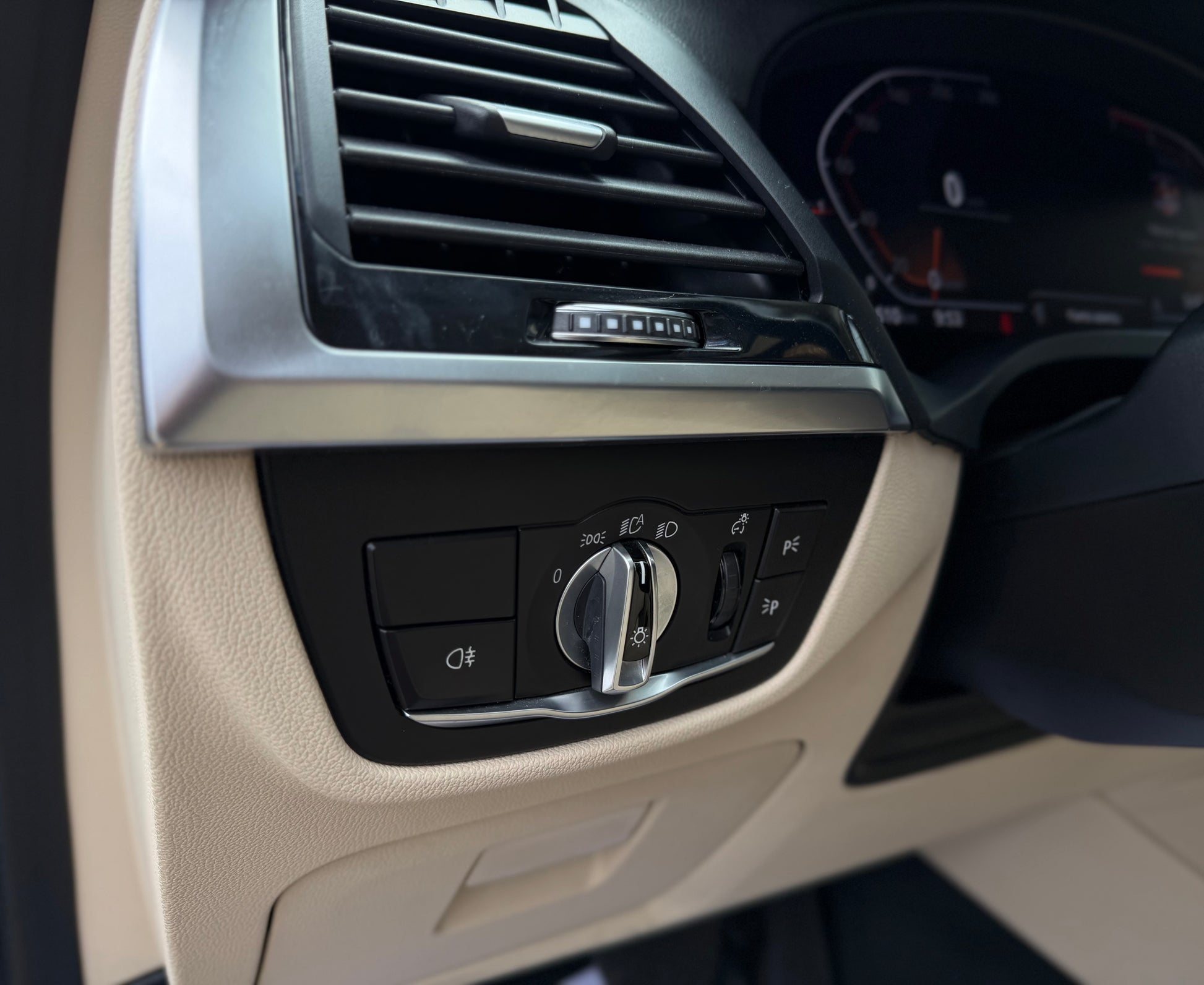 BMW X4 xDrive30i Modelo 2021 - Autos 93